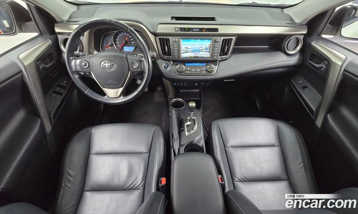 Toyota RAV4 2014 2.5 автомат (гидро), фото 7 Toyota RAV4 2014 2.5 автомат (гидро), фото 7