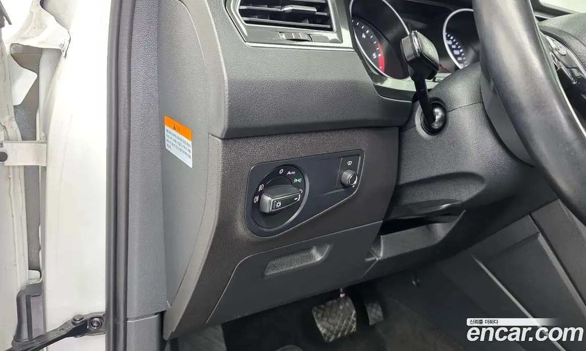 Volkswagen Tiguan 2019 2.0 автомат (гидро), фото 28 Volkswagen Tiguan 2019 2.0 автомат (гидро), фото 28