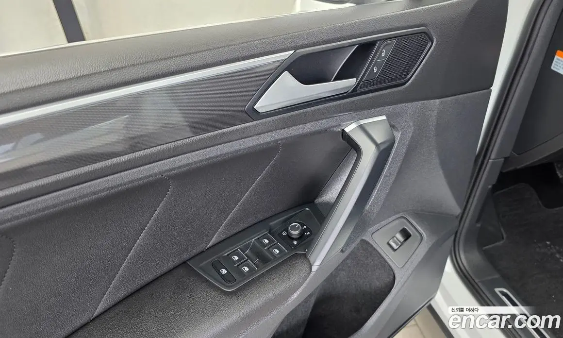 Volkswagen Tiguan 2019 2.0 автомат (гидро), фото 33 Volkswagen Tiguan 2019 2.0 автомат (гидро), фото 33