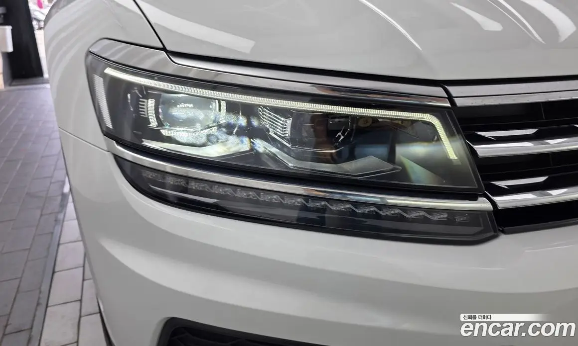 Volkswagen Tiguan 2019 2.0 автомат (гидро), фото 8 Volkswagen Tiguan 2019 2.0 автомат (гидро), фото 8