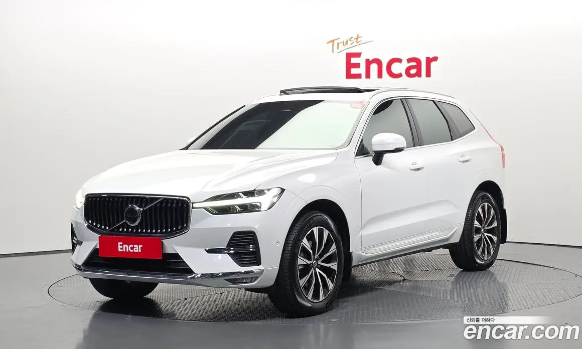 Volvo XC60 2024 2.0 автомат (гидро), фото 1 Volvo XC60 2024 2.0 автомат (гидро), фото 1