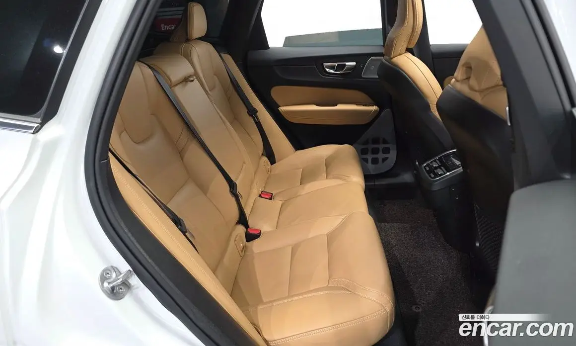 Volvo XC60 2024 2.0 автомат (гидро), фото 18 Volvo XC60 2024 2.0 автомат (гидро), фото 18