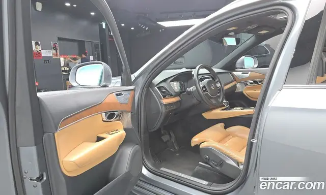 Volvo XC90 2018 2.0 автомат (гидро), миниатюра 10 Volvo XC90 2018 2.0 автомат (гидро), миниатюра 10