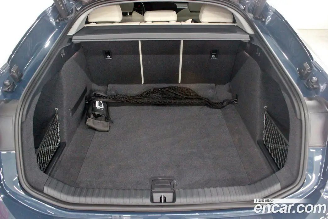 Audi A6 e-tron 2025 автомат (гидро), фото 18 Audi A6 e-tron 2025 автомат (гидро), фото 18