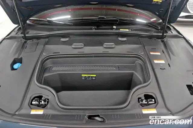 Audi A6 e-tron 2025 автомат (гидро), миниатюра 6 Audi A6 e-tron 2025 автомат (гидро), миниатюра 6