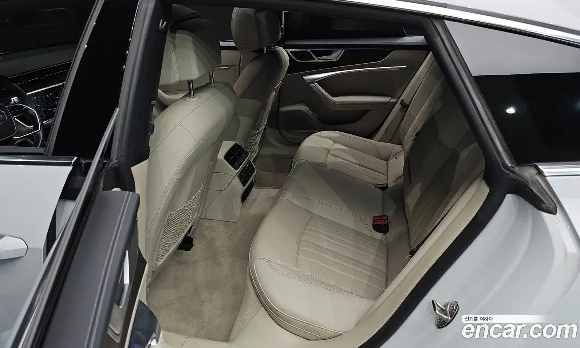Audi A7 2022 3.0 автомат (гидро), фото 17 Audi A7 2022 3.0 автомат (гидро), фото 17