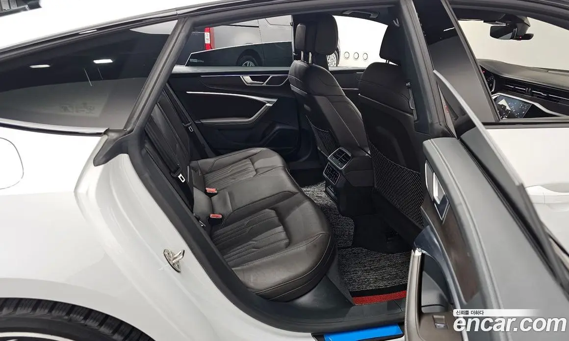 Audi A7 2023 3.0 автомат (гидро), фото 17 Audi A7 2023 3.0 автомат (гидро), фото 17