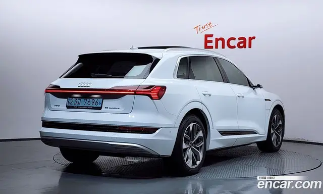 Audi e-tron 2021 0.2 автомат (гидро), миниатюра 2 Audi e-tron 2021 0.2 автомат (гидро), миниатюра 2