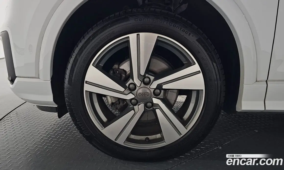Audi Q2 2020 2.0 автомат (гидро), фото 4 Audi Q2 2020 2.0 автомат (гидро), фото 4
