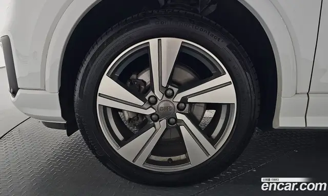 Audi Q2 2020 2.0 автомат (гидро), миниатюра 4 Audi Q2 2020 2.0 автомат (гидро), миниатюра 4