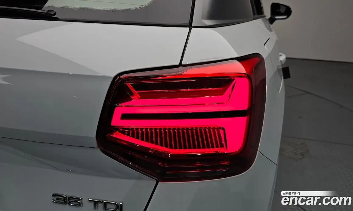 Audi Q2 2020 2.0 автомат (гидро), фото 8 Audi Q2 2020 2.0 автомат (гидро), фото 8