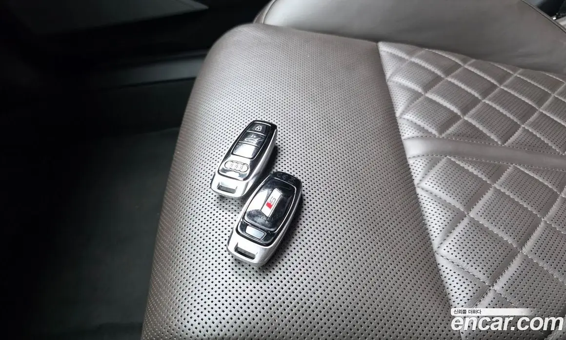 Audi S8 2020 4.0 автомат (гидро), фото 30 Audi S8 2020 4.0 автомат (гидро), фото 30