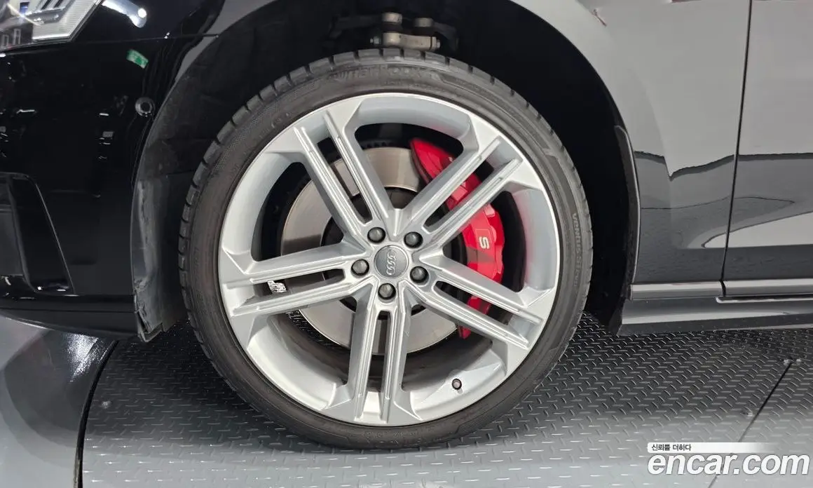 Audi S8 2020 4.0 автомат (гидро), фото 4 Audi S8 2020 4.0 автомат (гидро), фото 4