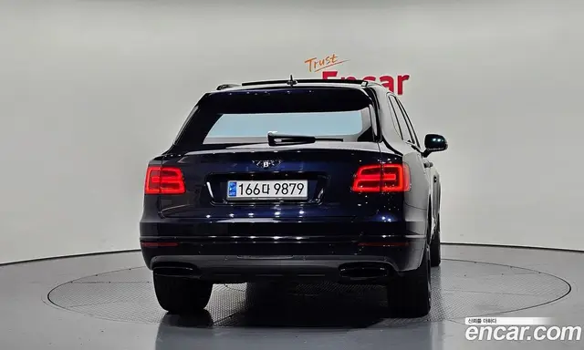 Bentley Bentayga 2018 6.0 автомат (гидро), миниатюра 4 Bentley Bentayga 2018 6.0 автомат (гидро), миниатюра 4