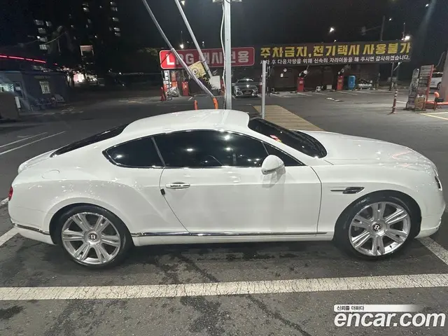Bentley Continental 2016 4.0 автомат (гидро), миниатюра 6