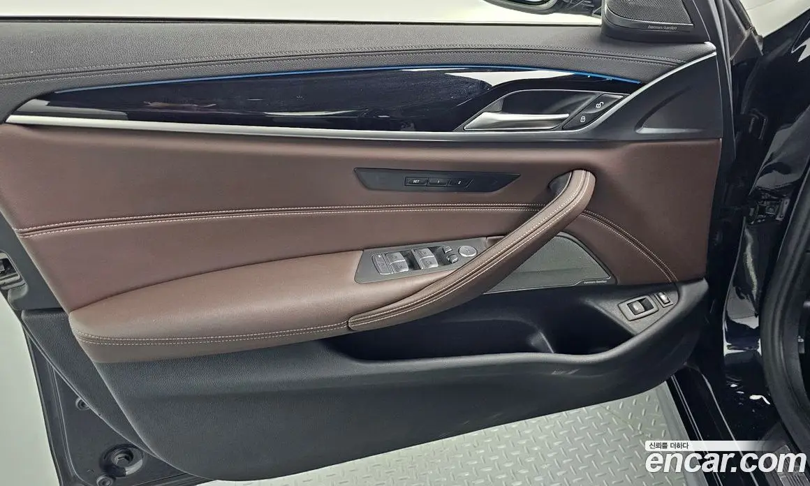 BMW 5 серия 2021 2.0 автомат (гидро), фото 14