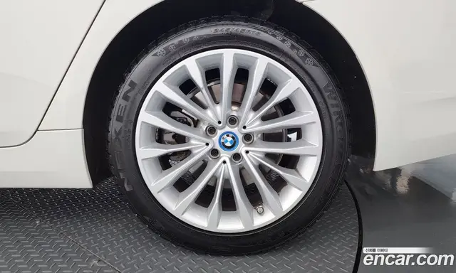 BMW 5 серия 2022 2.0 автомат (гидро), миниатюра 7 BMW 5 серия 2022 2.0 автомат (гидро), миниатюра 7