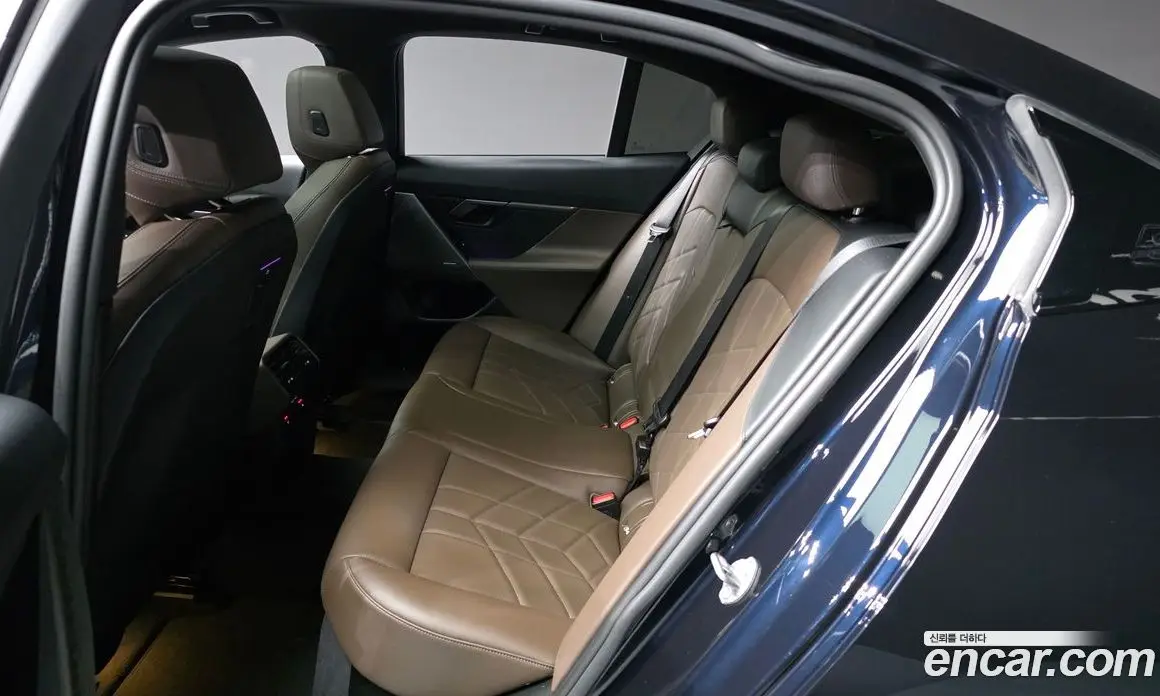 BMW 5 серия 2024 2.0 автомат (гидро), фото 16 BMW 5 серия 2024 2.0 автомат (гидро), фото 16