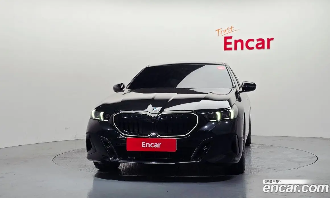 BMW 5 серия 2025 2.0 автомат (гидро), фото 3 BMW 5 серия 2025 2.0 автомат (гидро), фото 3