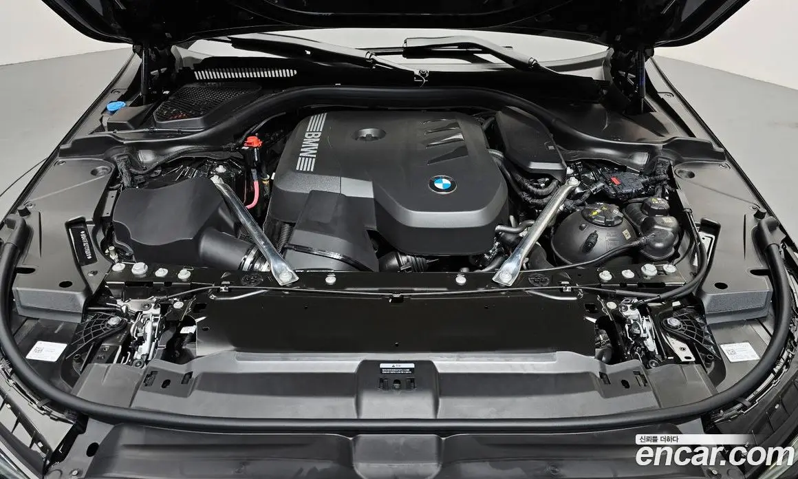 BMW 5 серия 2025 2.0 автомат (гидро), фото 6 BMW 5 серия 2025 2.0 автомат (гидро), фото 6