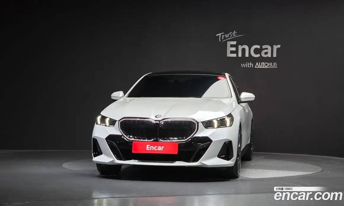 BMW 5 серия 2025 2.0 автомат (гидро), фото 3 BMW 5 серия 2025 2.0 автомат (гидро), фото 3
