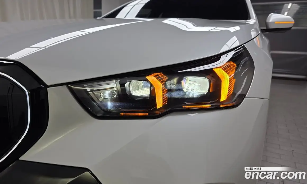BMW 5 серия 2025 2.0 автомат (гидро), фото 8 BMW 5 серия 2025 2.0 автомат (гидро), фото 8
