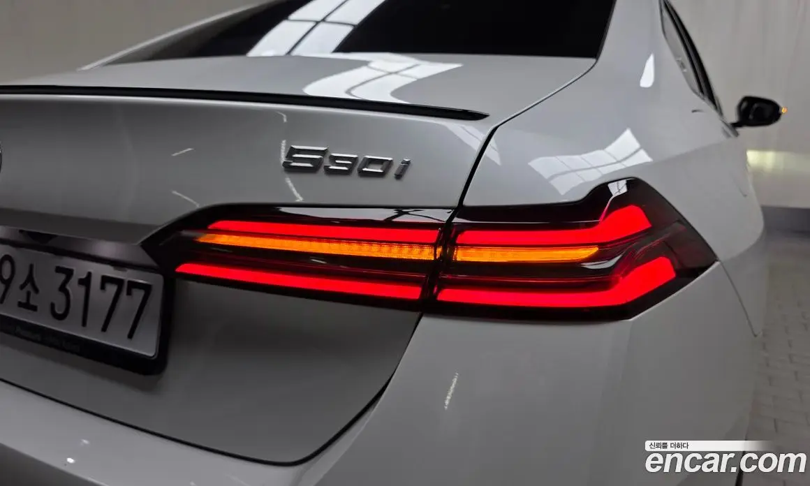 BMW 5 серия 2025 2.0 автомат (гидро), фото 9 BMW 5 серия 2025 2.0 автомат (гидро), фото 9