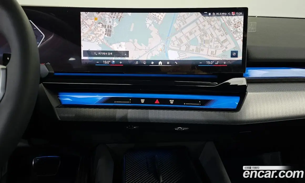 BMW 5 серия 2025 2.0 автомат (гидро), фото 20 BMW 5 серия 2025 2.0 автомат (гидро), фото 20