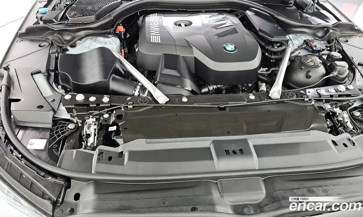 BMW 5 серия 2025 2.0 автомат (гидро), фото 6 BMW 5 серия 2025 2.0 автомат (гидро), фото 6