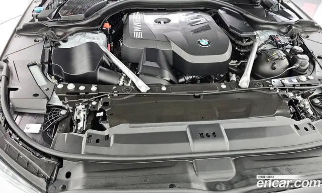 BMW 5 серия 2025 2.0 автомат (гидро), миниатюра 6 BMW 5 серия 2025 2.0 автомат (гидро), миниатюра 6