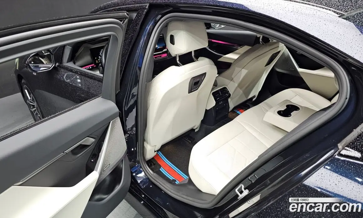 BMW 5 серия 2025 2.0 автомат (гидро), фото 11 BMW 5 серия 2025 2.0 автомат (гидро), фото 11
