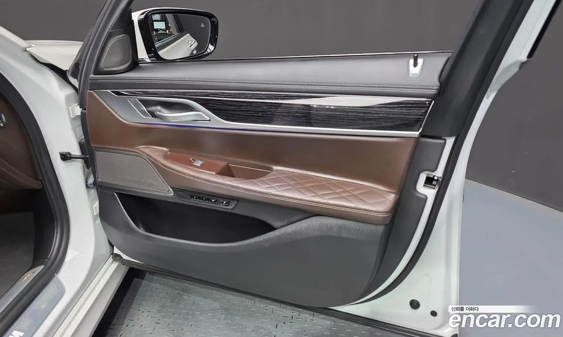 BMW 7 серия 2021 3.0 автомат (гидро), фото 14