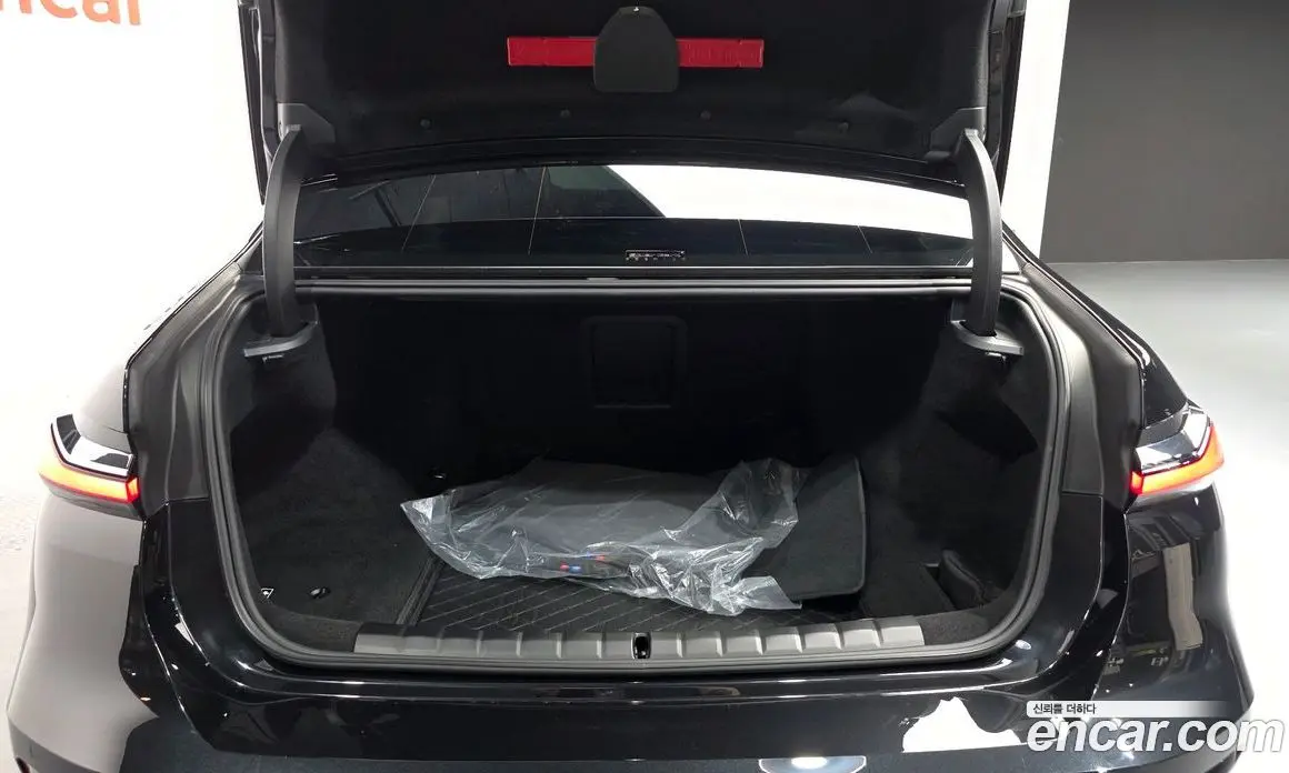 BMW 7 серия 2024 3.0 автомат (гидро), фото 39 BMW 7 серия 2024 3.0 автомат (гидро), фото 39