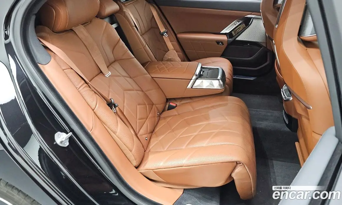 BMW 7 серия 2024 3.0 автомат (гидро), фото 17 BMW 7 серия 2024 3.0 автомат (гидро), фото 17
