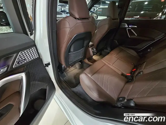 BMW X1 2023 2.0 автомат (гидро), миниатюра 11
