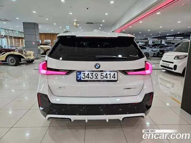 BMW X1 2023 2.0 автомат (гидро), миниатюра 4