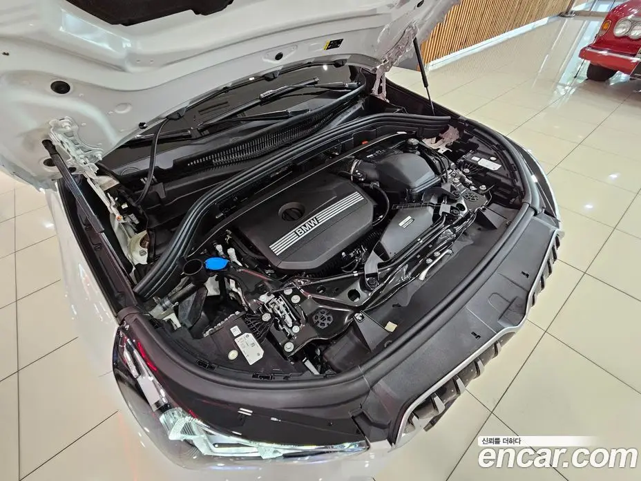 BMW X1 2023 2.0 автомат (гидро), фото 6