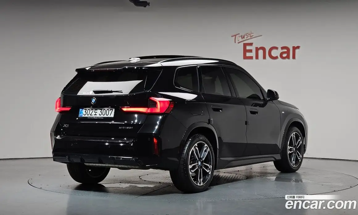 BMW X1 2025 2.0 автомат (гидро), фото 1 BMW X1 2025 2.0 автомат (гидро), фото 1
