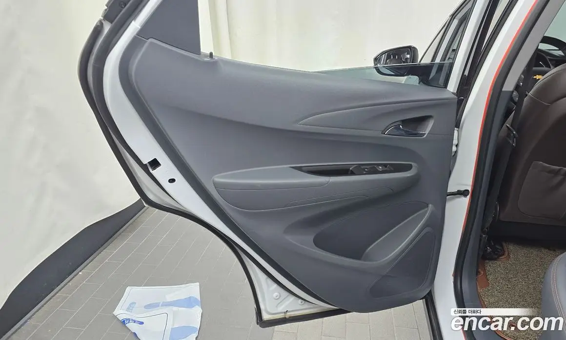 Chevrolet Bolt EV 2018 0.2 автомат (гидро), фото 15 Chevrolet Bolt EV 2018 0.2 автомат (гидро), фото 15