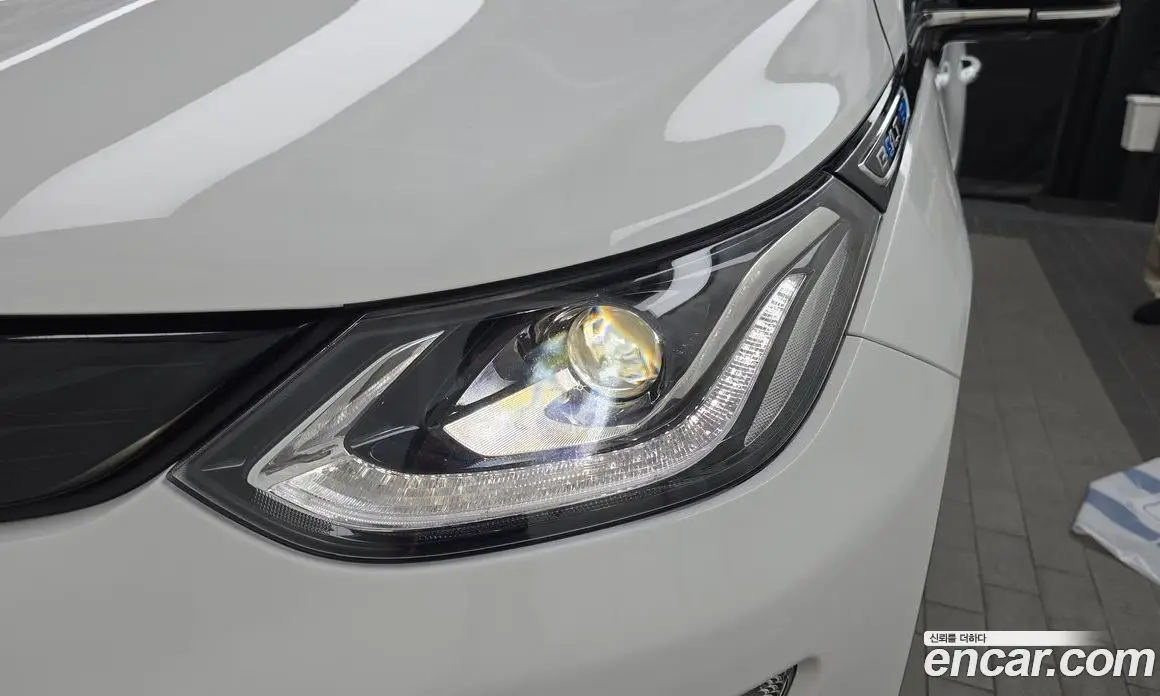 Chevrolet Bolt EV 2018 0.2 автомат (гидро), фото 8 Chevrolet Bolt EV 2018 0.2 автомат (гидро), фото 8