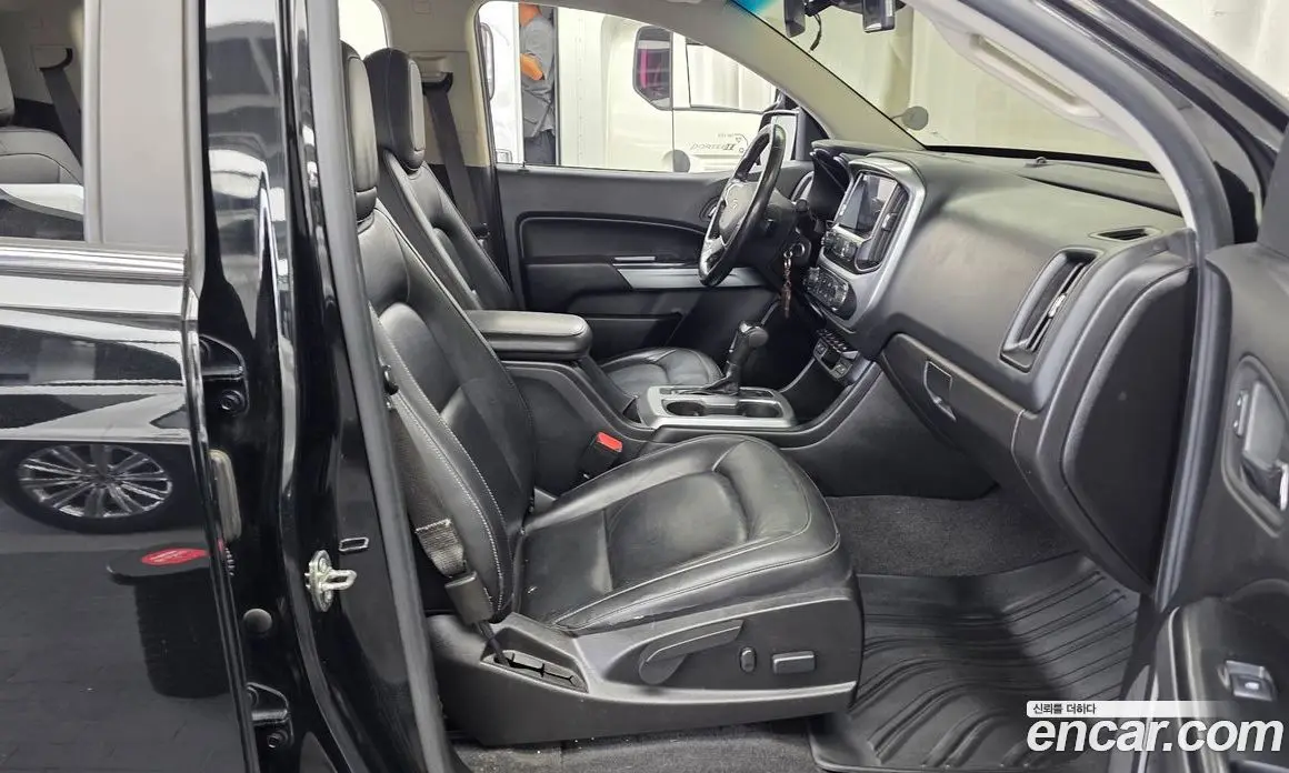 Chevrolet Colorado 2020 3.6 автомат (гидро), фото 17