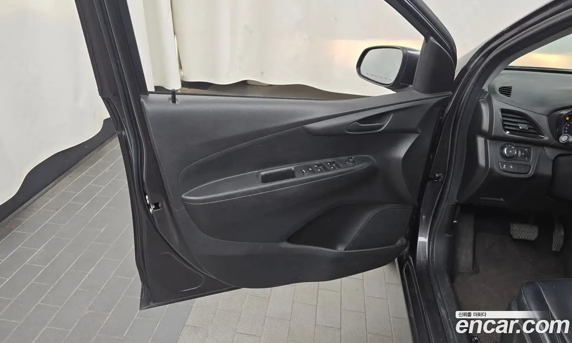 Chevrolet Spark 2016 1.0 автомат (гидро), фото 14 Chevrolet Spark 2016 1.0 автомат (гидро), фото 14