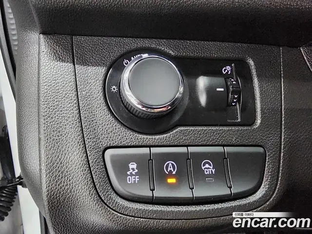 Chevrolet Spark 2019 1.0 автомат (гидро), миниатюра 12