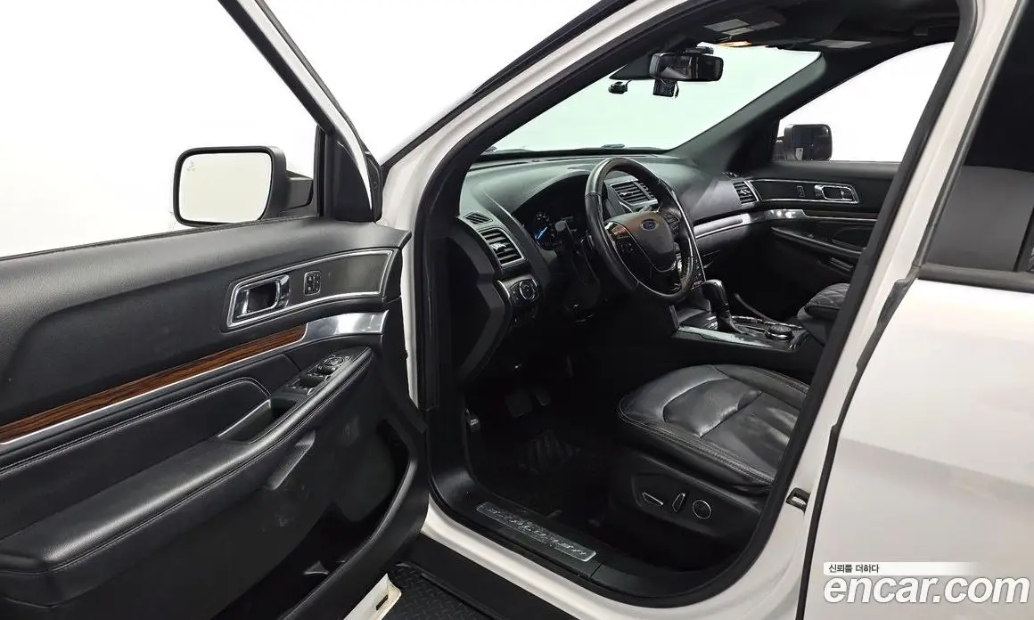 Ford Explorer 2017 2.3 автомат (гидро), фото 10 Ford Explorer 2017 2.3 автомат (гидро), фото 10