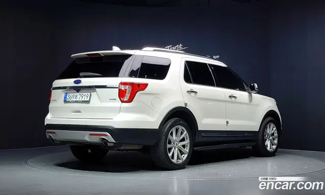 Ford Explorer 2017 2.3 автомат (гидро), миниатюра 2 Ford Explorer 2017 2.3 автомат (гидро), миниатюра 2