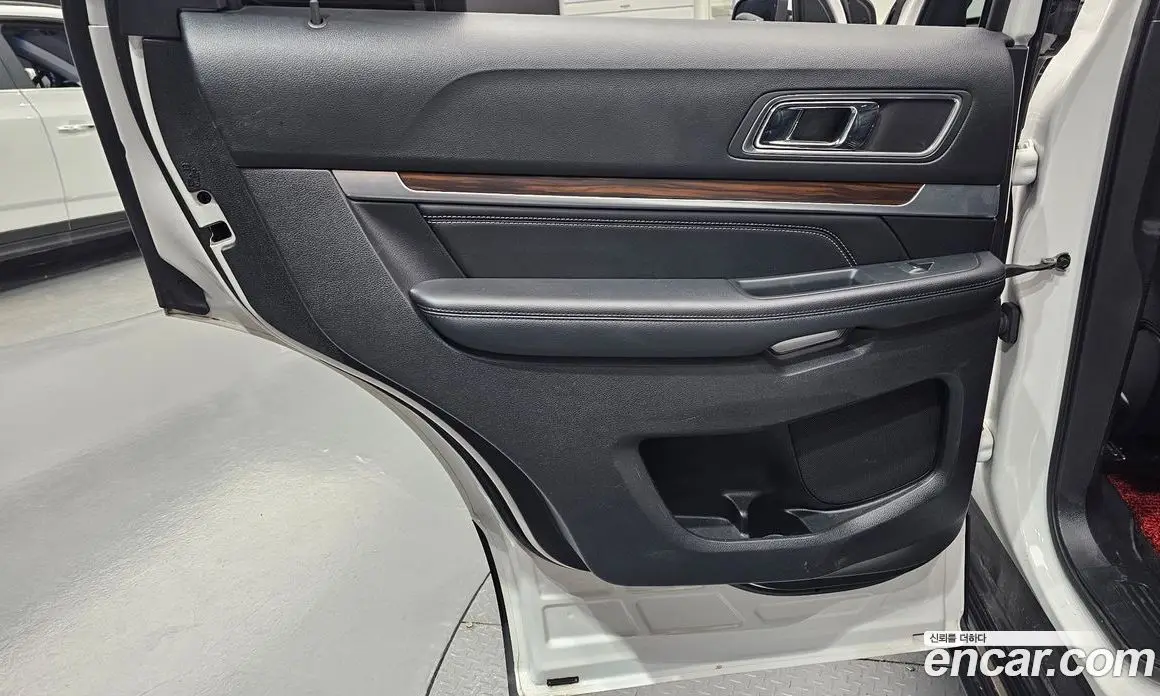 Ford Explorer 2018 2.3 автомат (гидро), фото 15 Ford Explorer 2018 2.3 автомат (гидро), фото 15