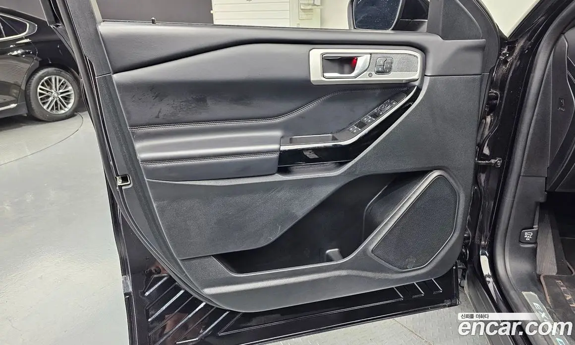 Ford Explorer 2022 3.0 автомат (гидро), фото 14
