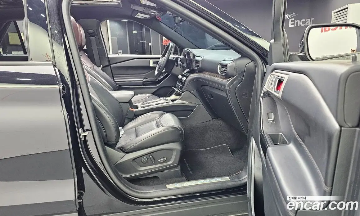 Ford Explorer 2022 3.0 автомат (гидро), фото 16