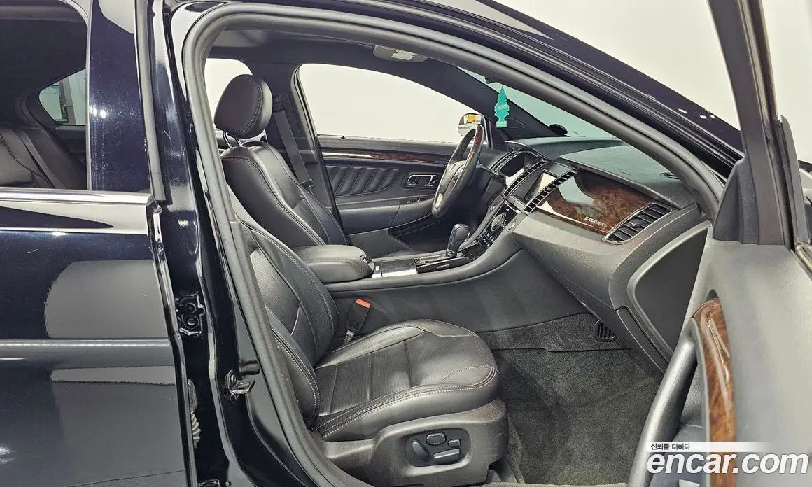 Ford Taurus 2016 2.0 автомат (гидро), фото 16 Ford Taurus 2016 2.0 автомат (гидро), фото 16