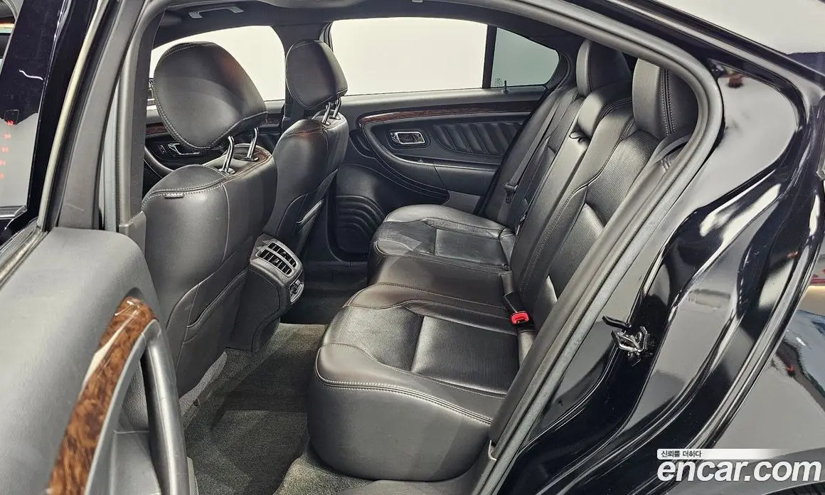Ford Taurus 2016 2.0 автомат (гидро), фото 17 Ford Taurus 2016 2.0 автомат (гидро), фото 17